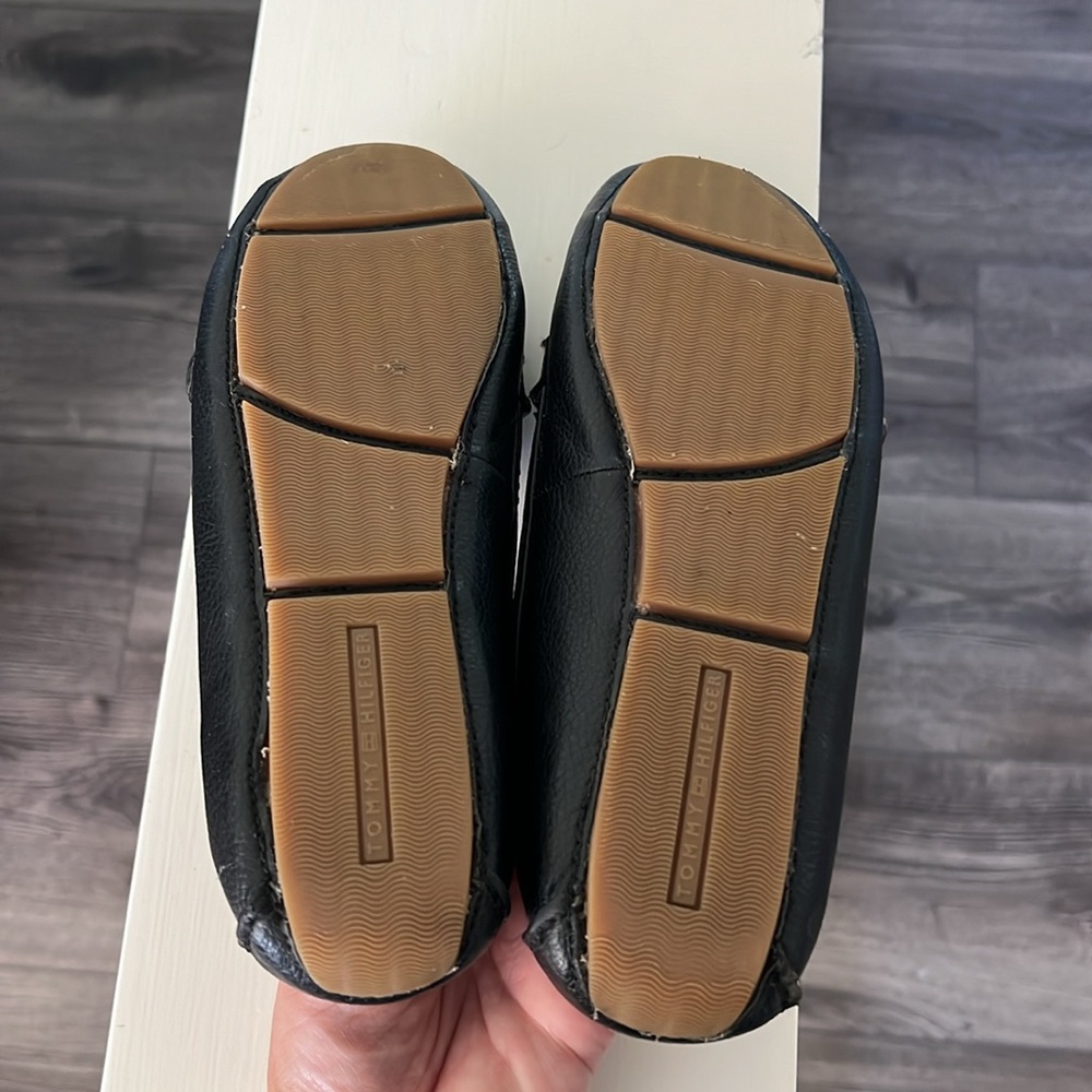 Women’s Tommy Hilfiger Black loafers size 7.5 M - Picture 4 of 7